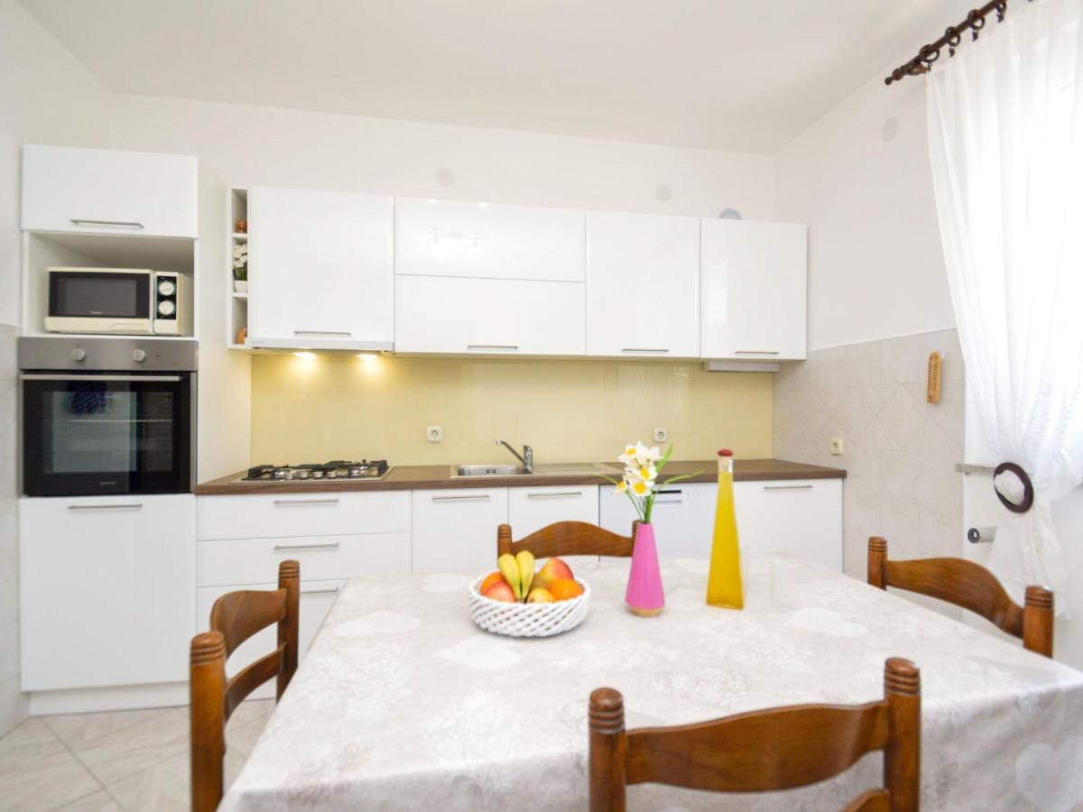 Apartment More By Interhome Trget Екстериор снимка